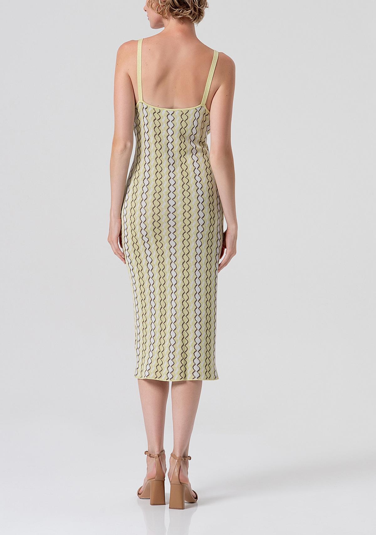 15180_42_3|f9b7aed63a64a428b6c86c589b1af693